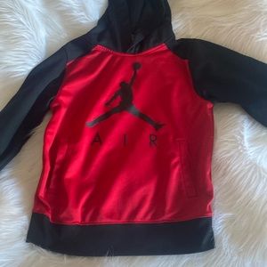 Jordan Boys Hoodies 10-12 Medium